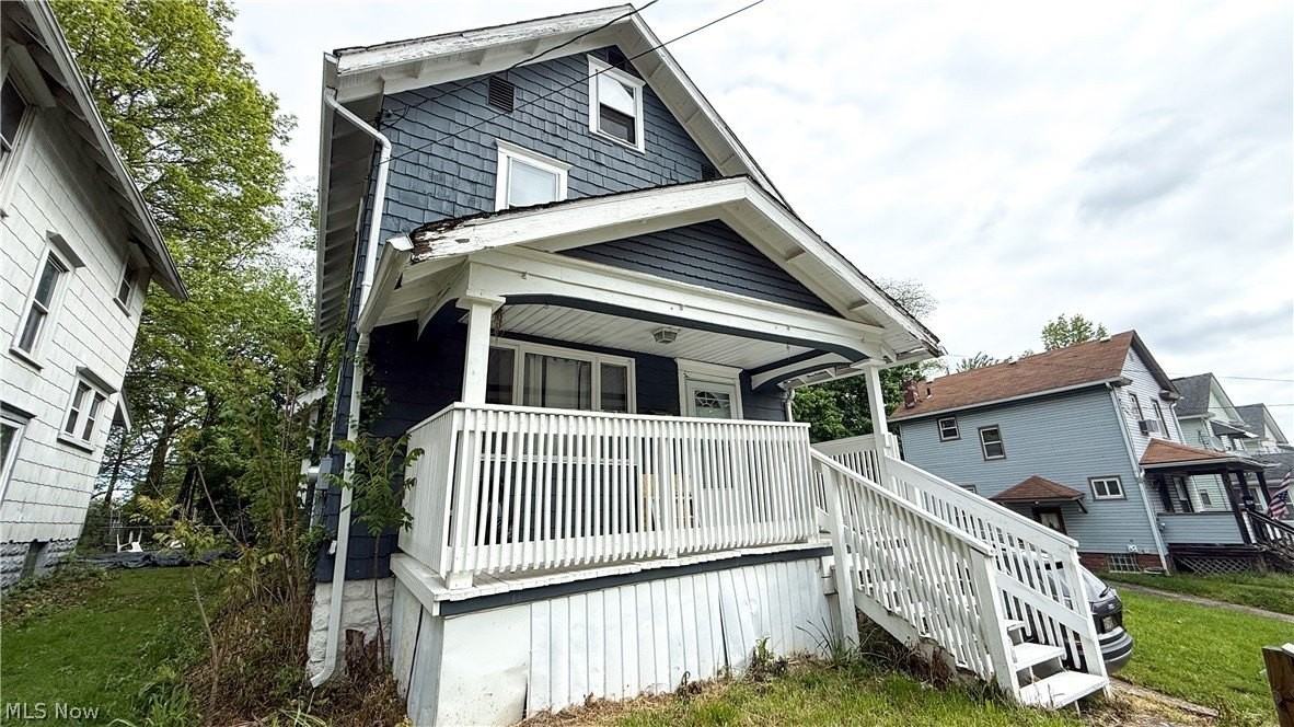 987 Boone St - Photo 4 of 41