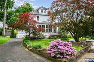 15 Bergen St - Photo 1 of 1