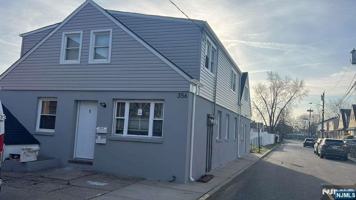 featured image of 356358 Main St