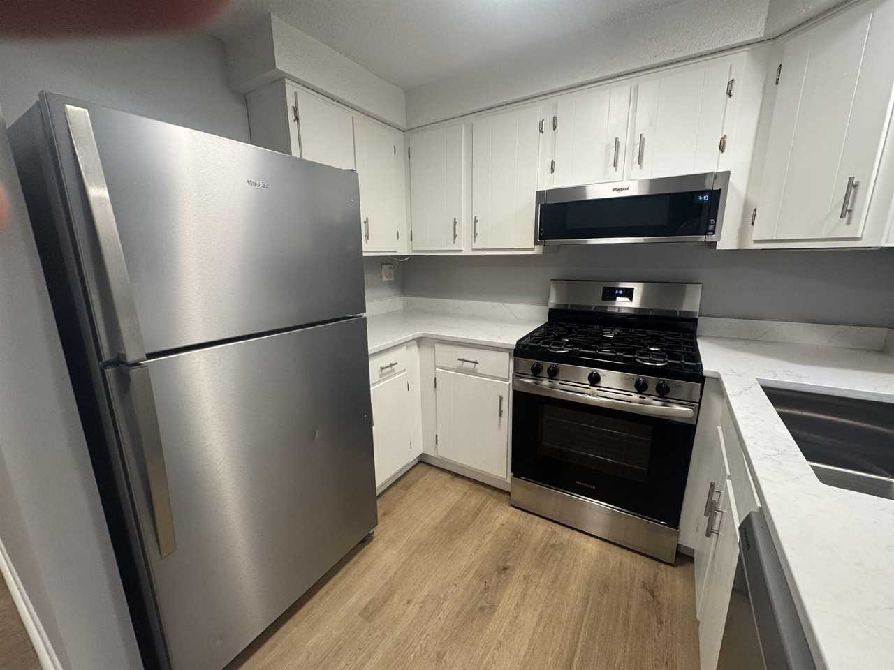 168 Central St - Photo 7 of 25