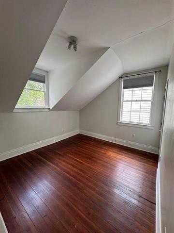 909 Race St - Photo 6 of 10