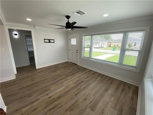 3212 47th St - Photo 3 of 16