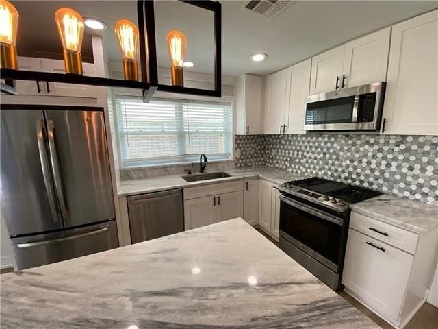 3212 47th St - Photo 5 of 16