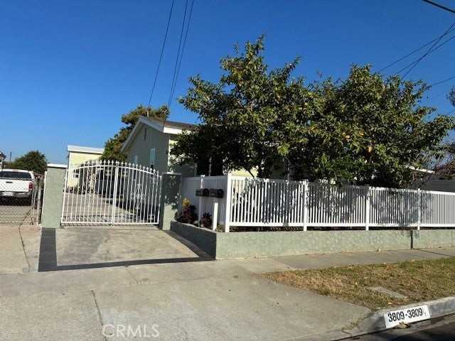 3809 Pine Ave - Photo 2 of 12