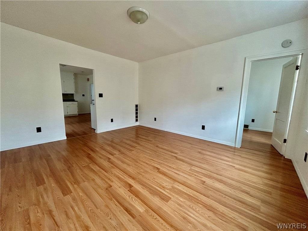 52 Greeley St - Photo 4 of 13