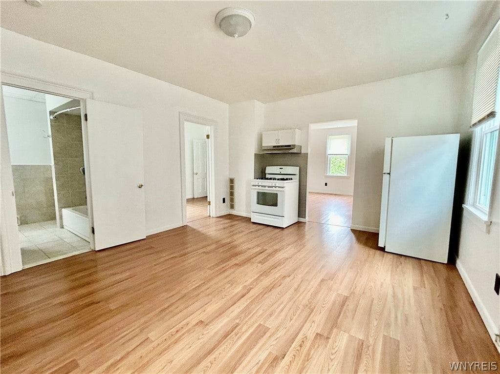 52 Greeley St - Photo 6 of 13