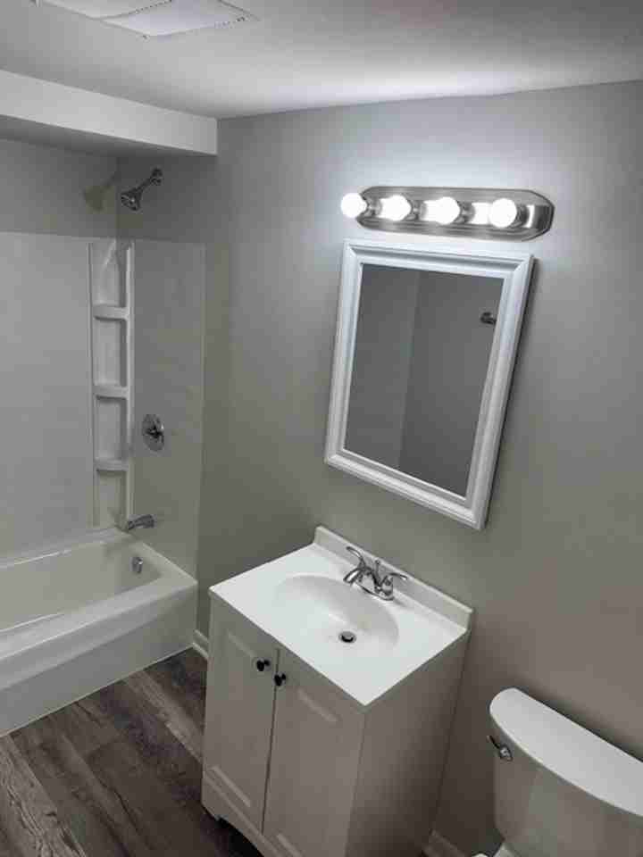 1908-16 Vermont Avenue - Photo 2 of 16