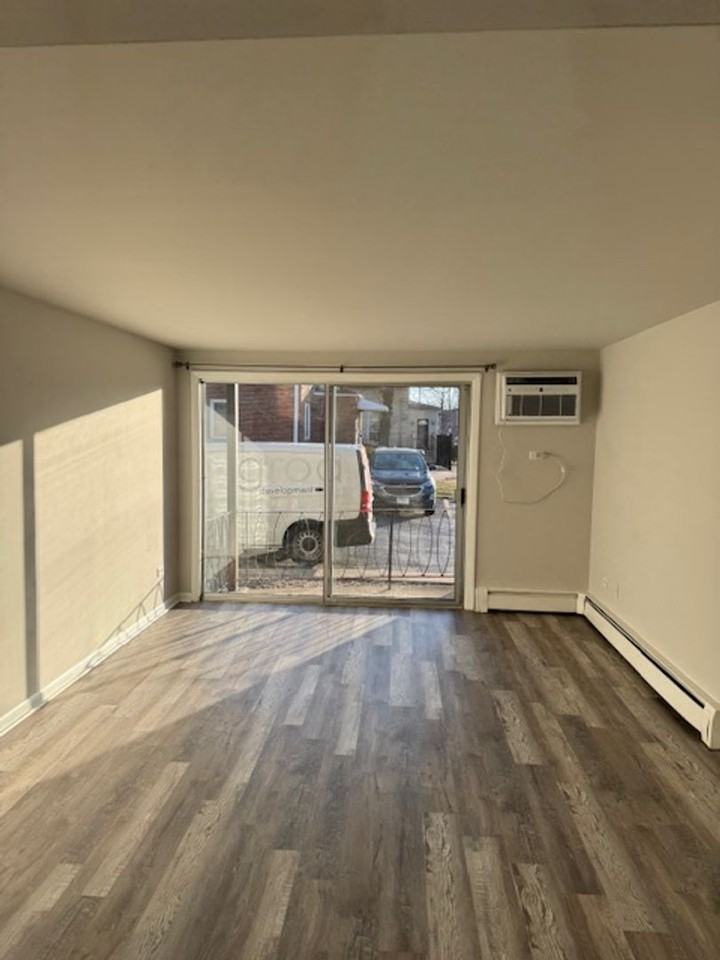 1908-16 Vermont Avenue - Photo 3 of 16