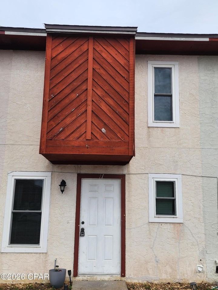 4455 W 19th St - Photo 2 of 17