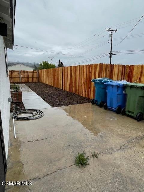 1157 Hudspeth St - Photo 6 of 10