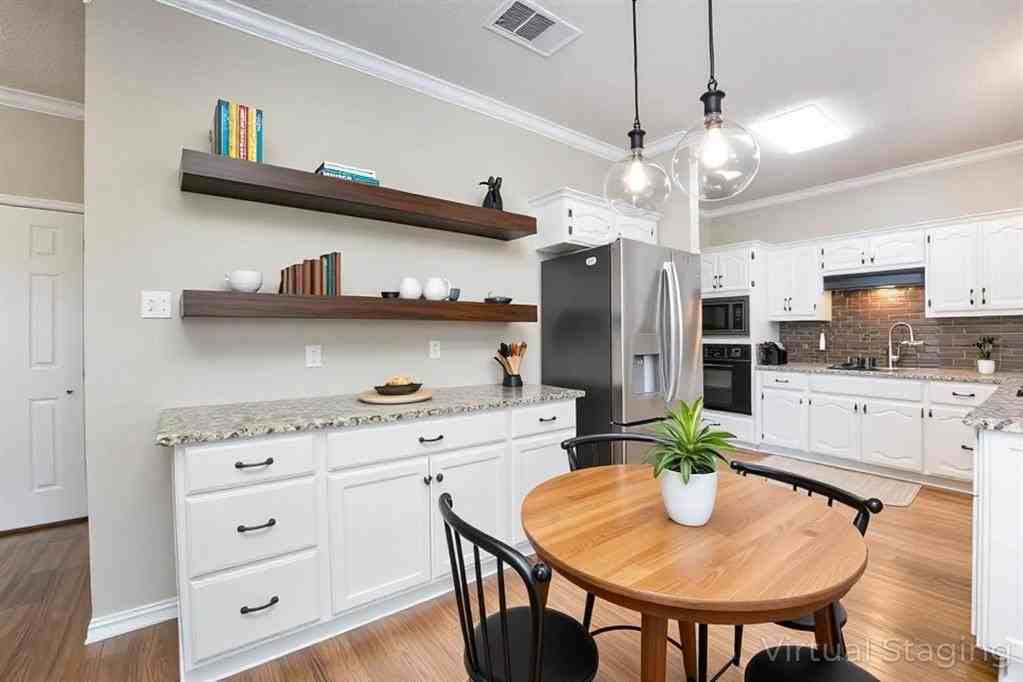 1801 Country Walk Ln - Photo 6 of 26