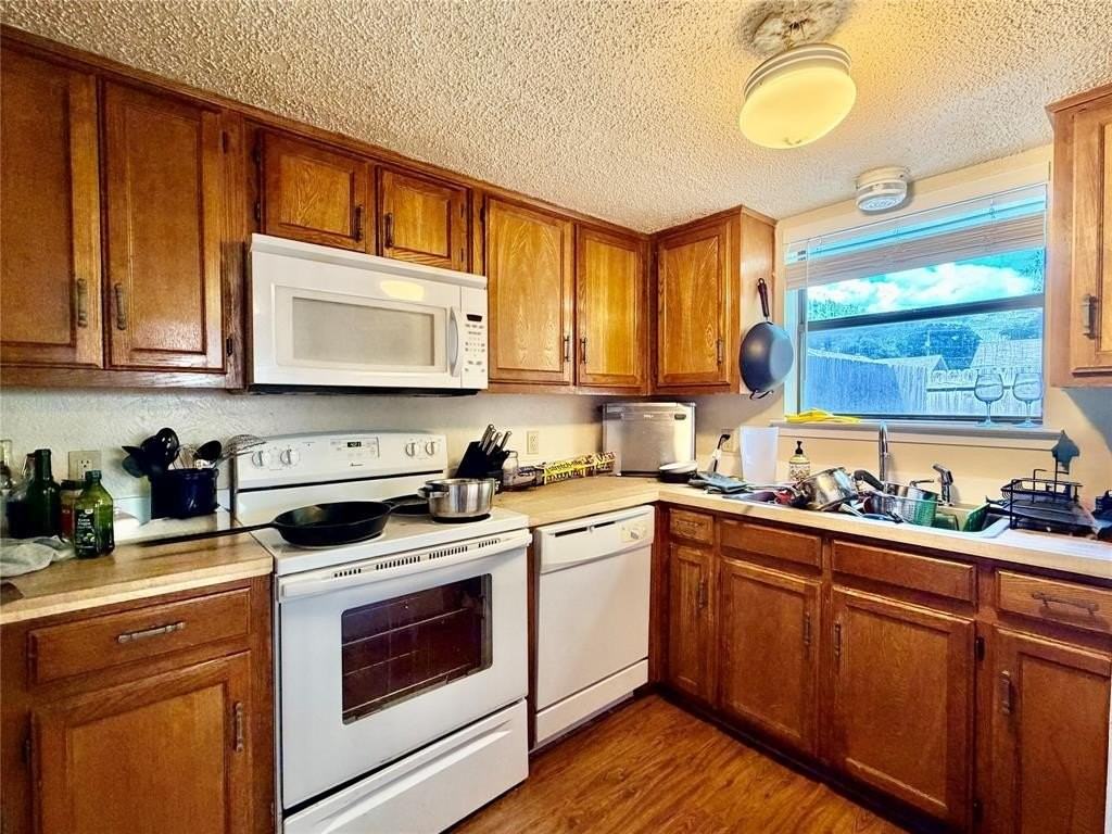 2620 Bolivar St - Photo 6 of 10