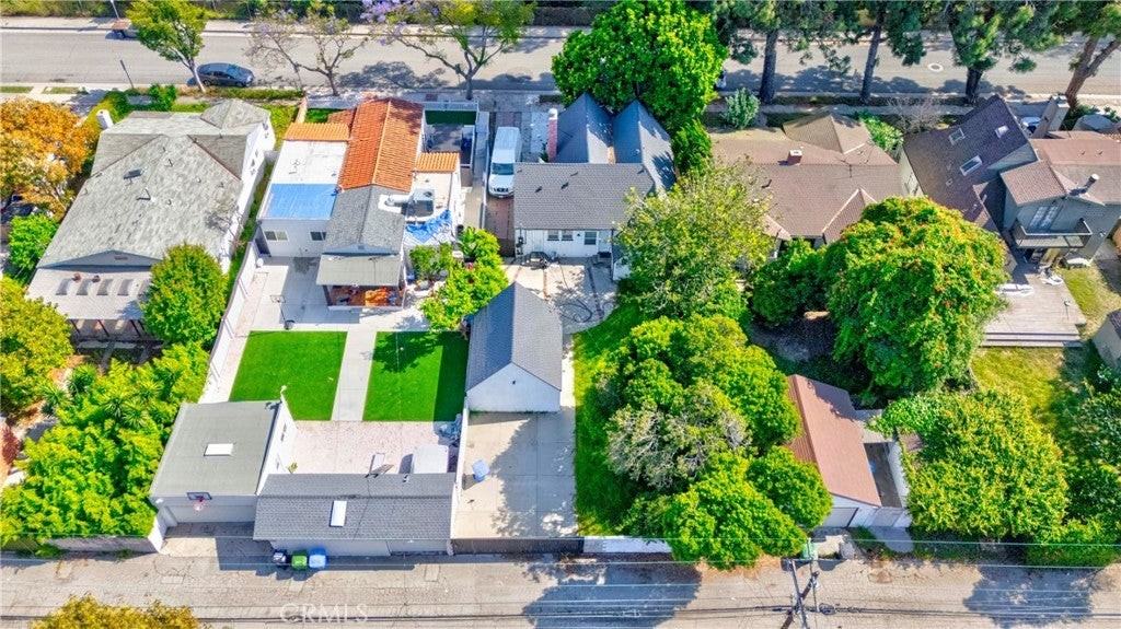 3109 Virginia Ave - Photo 3 of 8