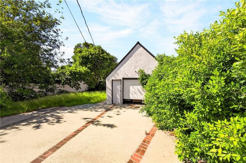 3109 Virginia Ave - Photo 7 of 8