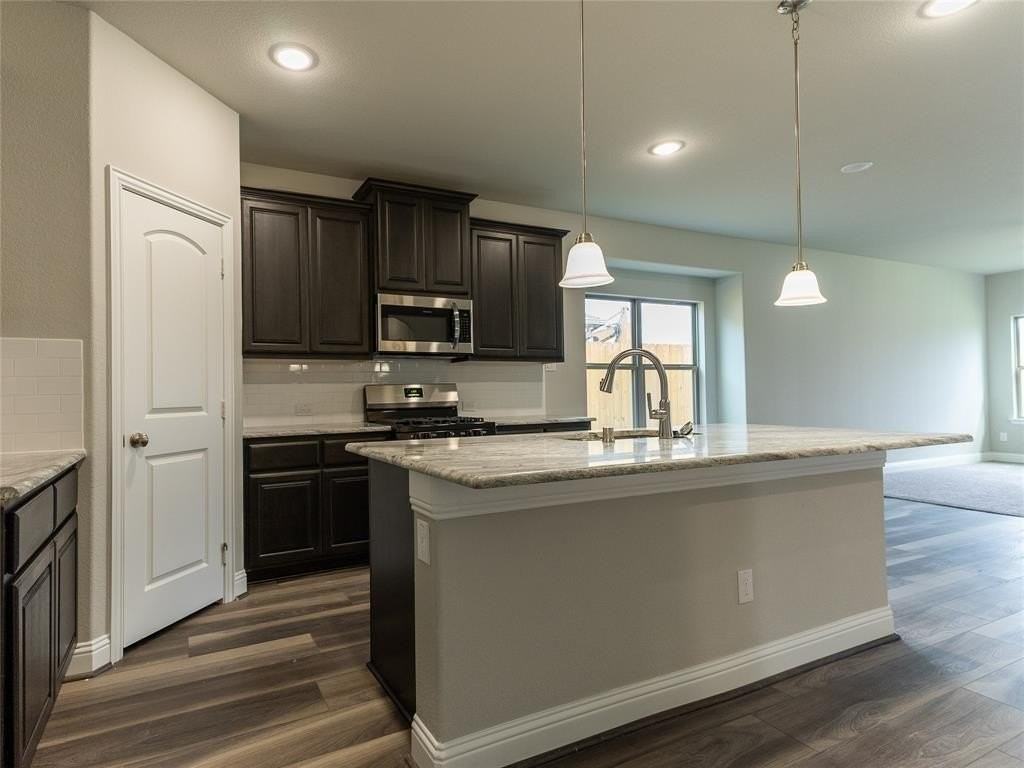 7814 Willow Ct - Photo 4 of 18
