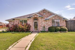 8806 Oakwood Ln - Photo 1 of 1