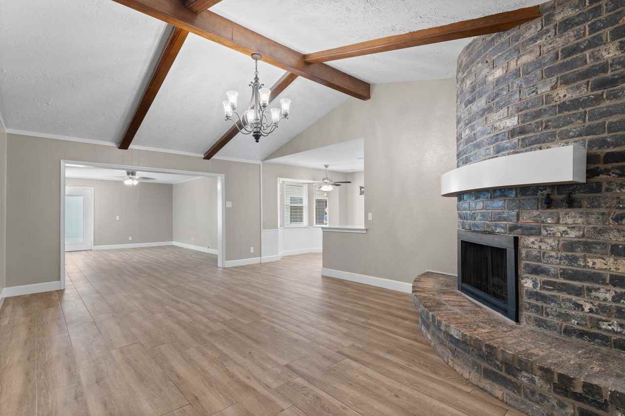 27234 Wells Ln - Photo 5 of 14