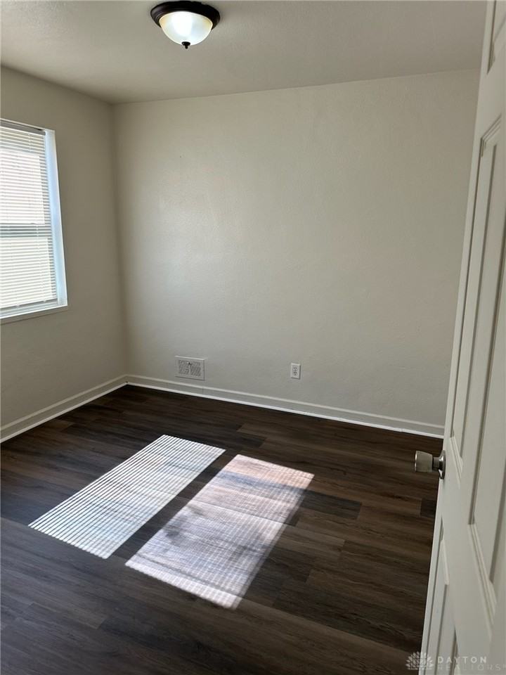 102 E Norman Ave - Photo 3 of 12