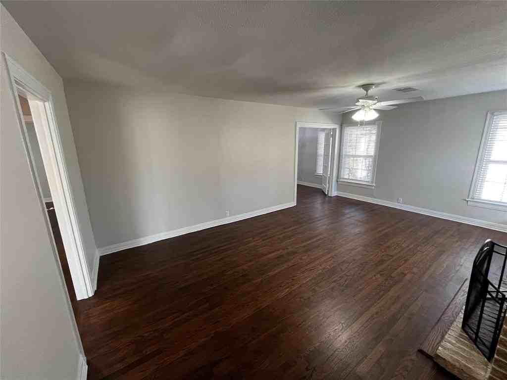 411 Marietta St - Photo 5 of 33