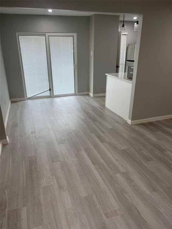 4652 Matilda St #H - Photo 3 of 18