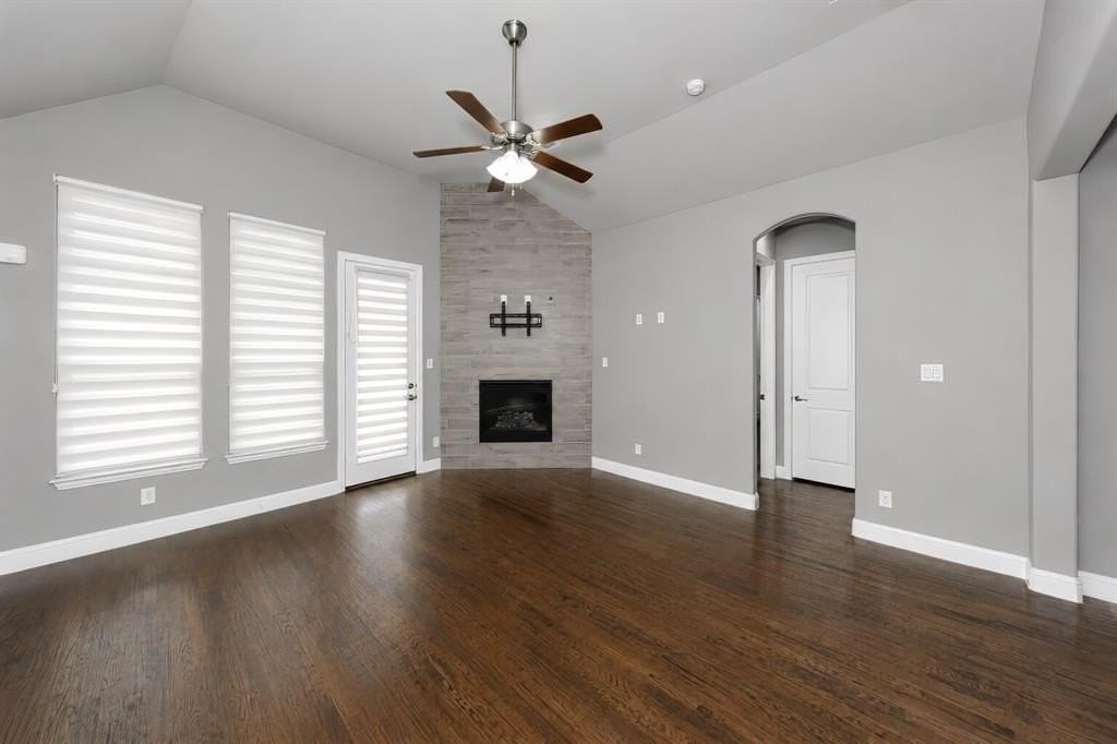 2609 Navarro Trl - Photo 7 of 33