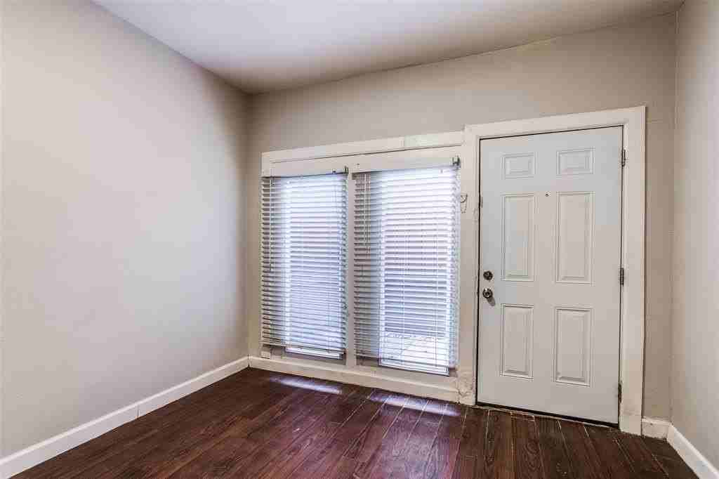 5114 Bryan St #5 - Photo 7 of 24