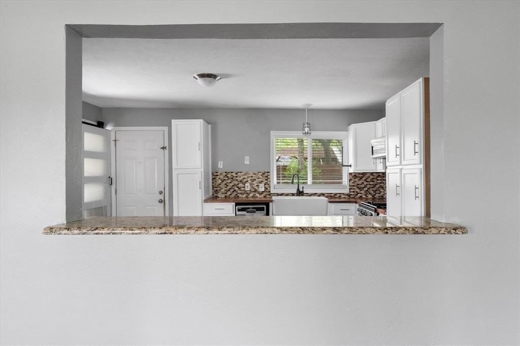 2020 Bluebonnet Dr - Photo 2 of 10