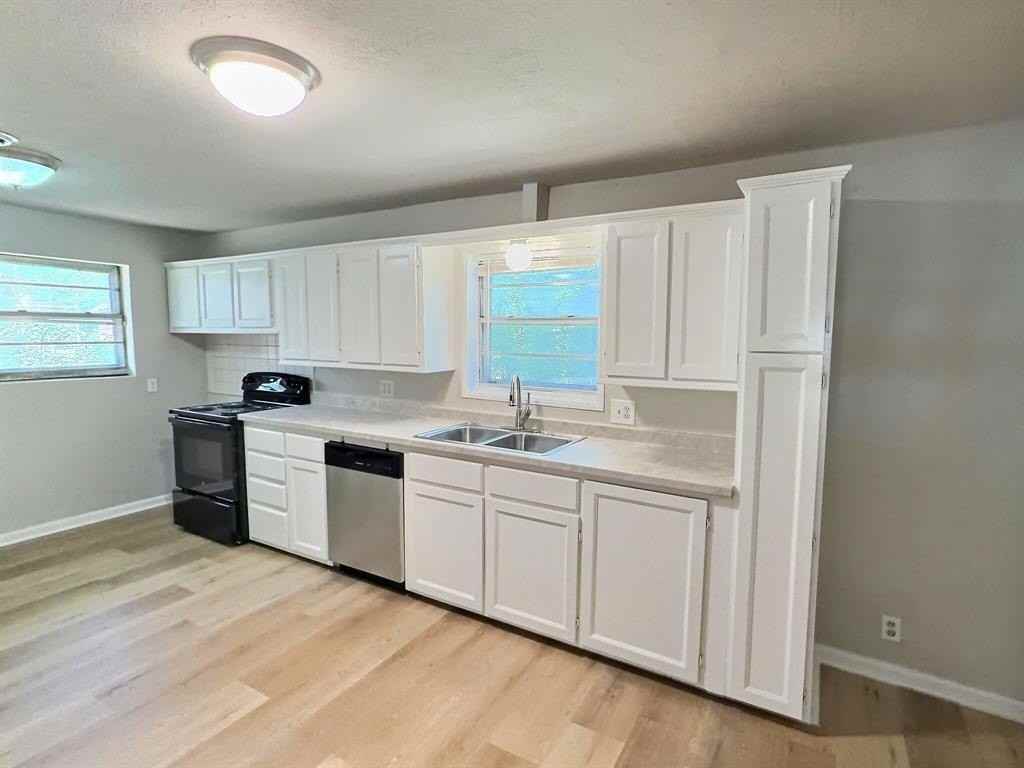111 Doris Dr - Photo 6 of 23