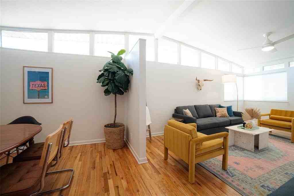 3259 Binyon Ave - Photo 3 of 24