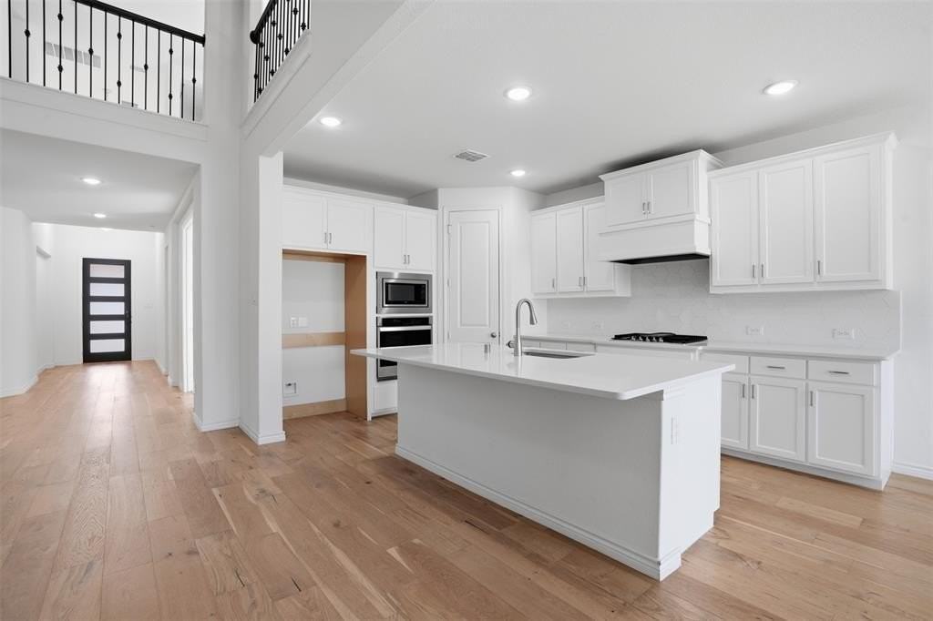 537 Oakmoss St - Photo 6 of 31