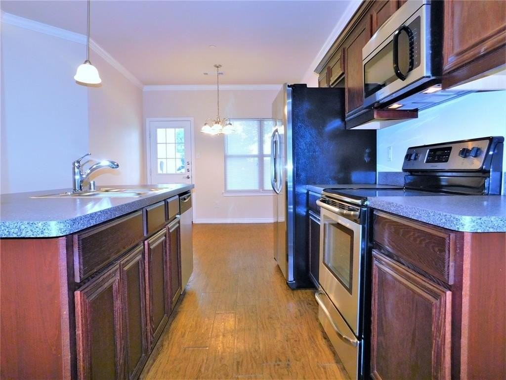 5404 Dolores Pl - Photo 7 of 26