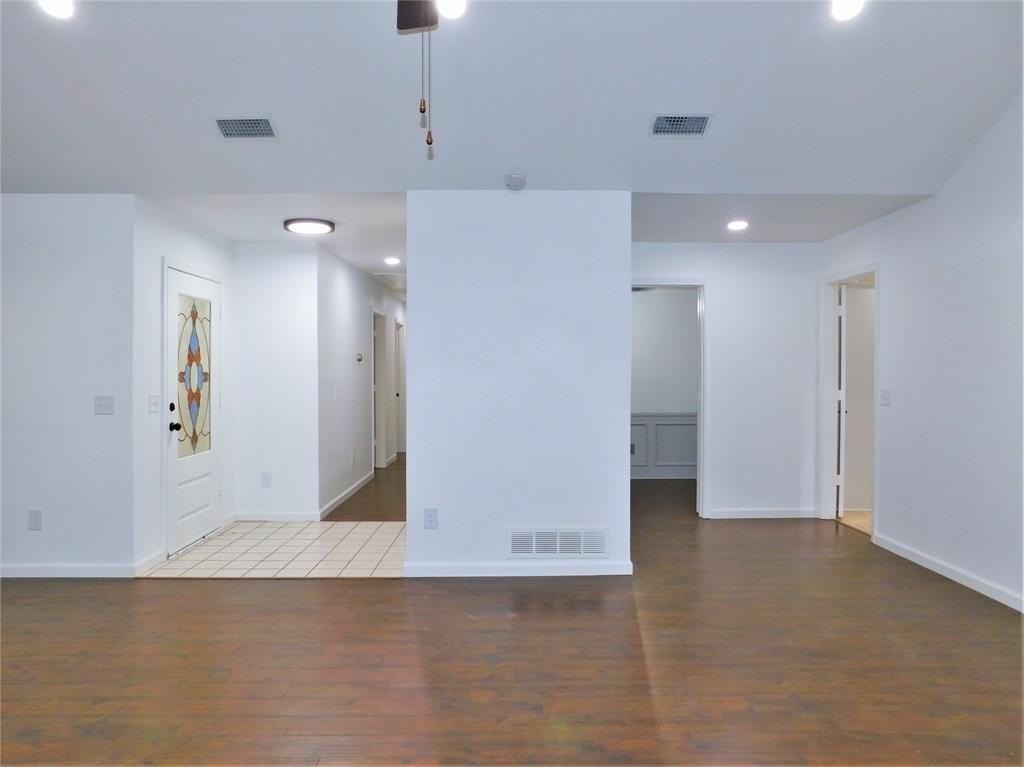 2105 Sonata Ln - Photo 5 of 26