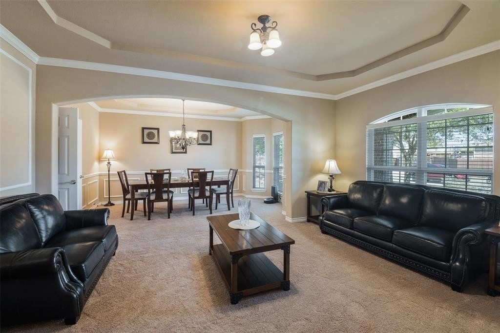 534 Windward Dr - Photo 2 of 19