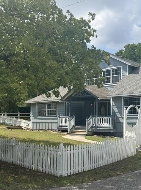 1379 Gilman Rd - Photo 3 of 39