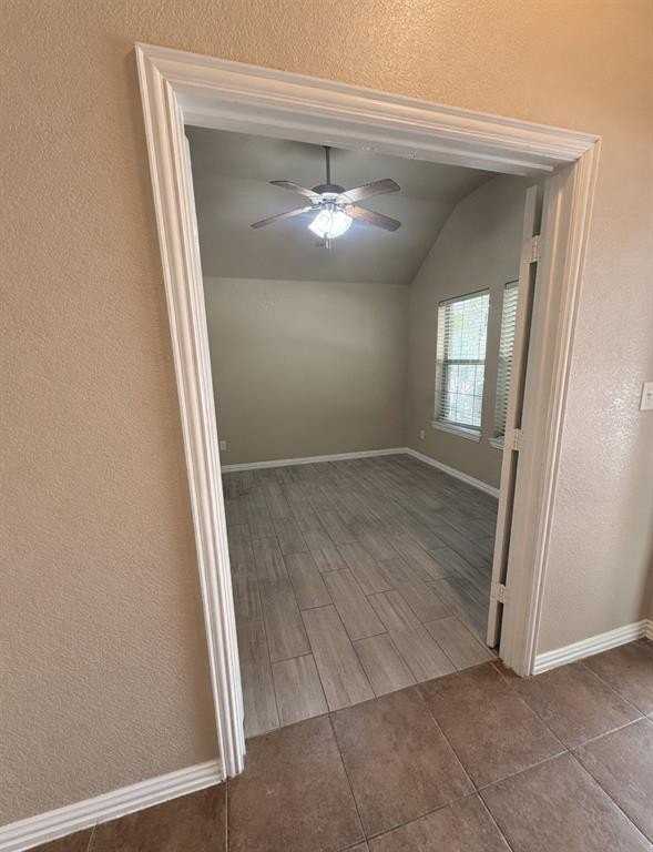 673 S Heights Dr - Photo 2 of 17