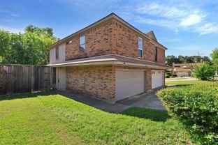 134 Main Pl - Photo 1 of 1