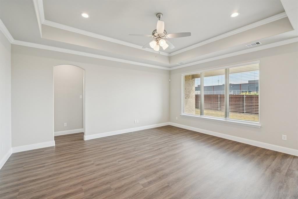 220 Cheyenne Trl - Photo 4 of 28