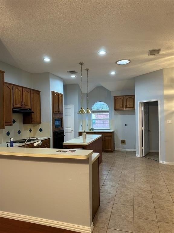 1736 Marian Ln - Photo 4 of 12