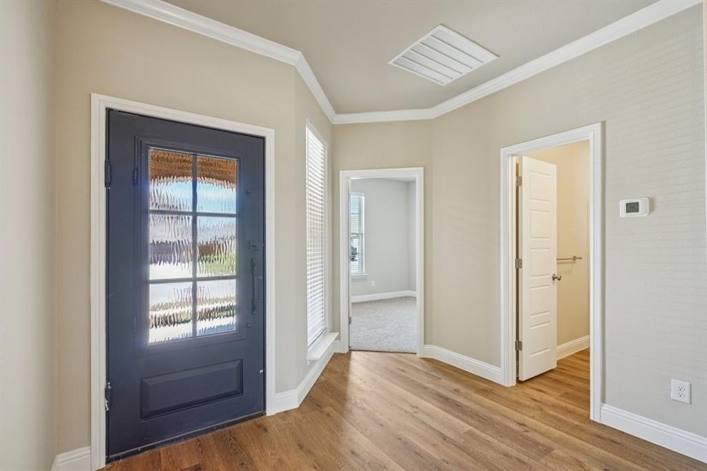 222 Cheyenne Trl - Photo 4 of 32