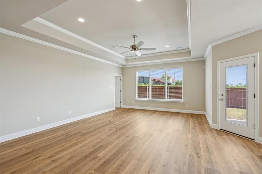 222 Cheyenne Trl - Photo 5 of 32