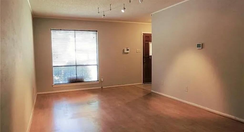 4649 Highgrove Dr - Photo 6 of 14