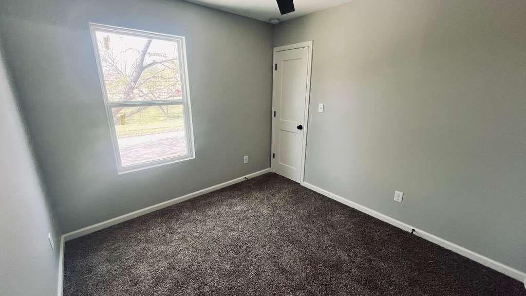 1623A Seley Ave - Photo 7 of 10