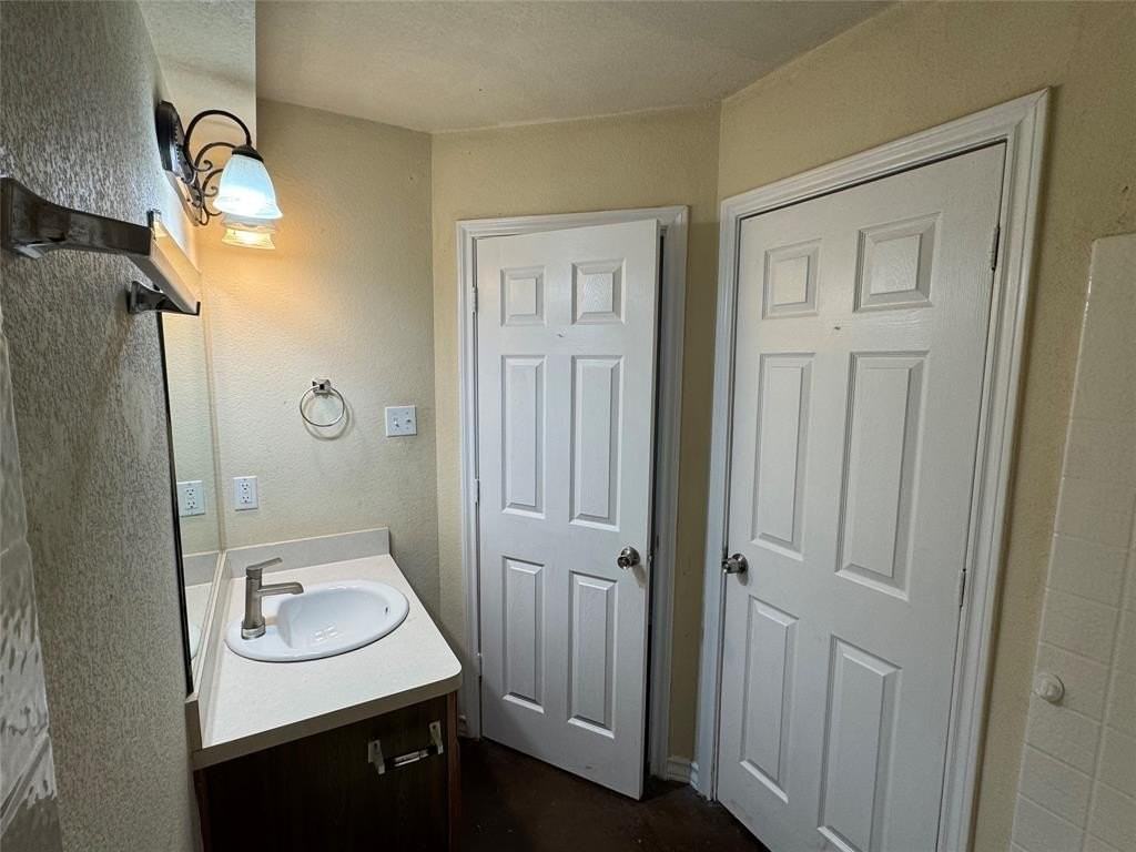7731 Stanley Ct - Photo 7 of 11