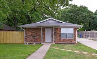 3201 S Garland St - Photo 1 of 1