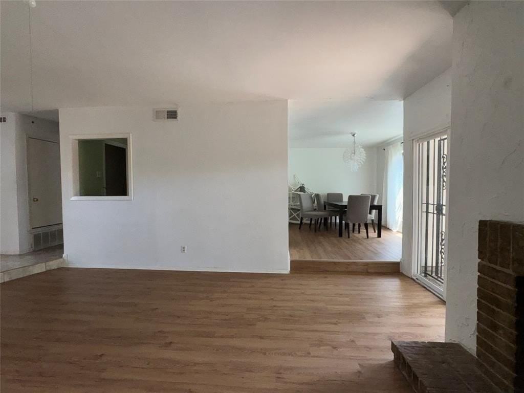 9106 Emberglow Ln - Photo 5 of 23
