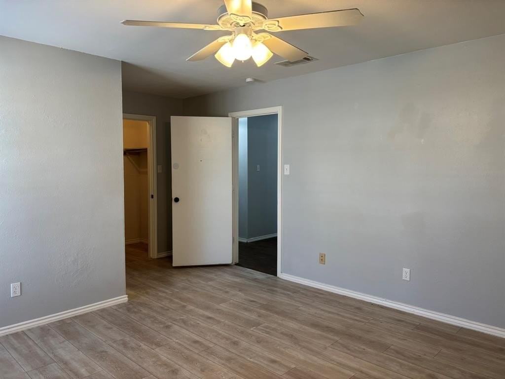 2810 Clear Springs Dr - Photo 2 of 23