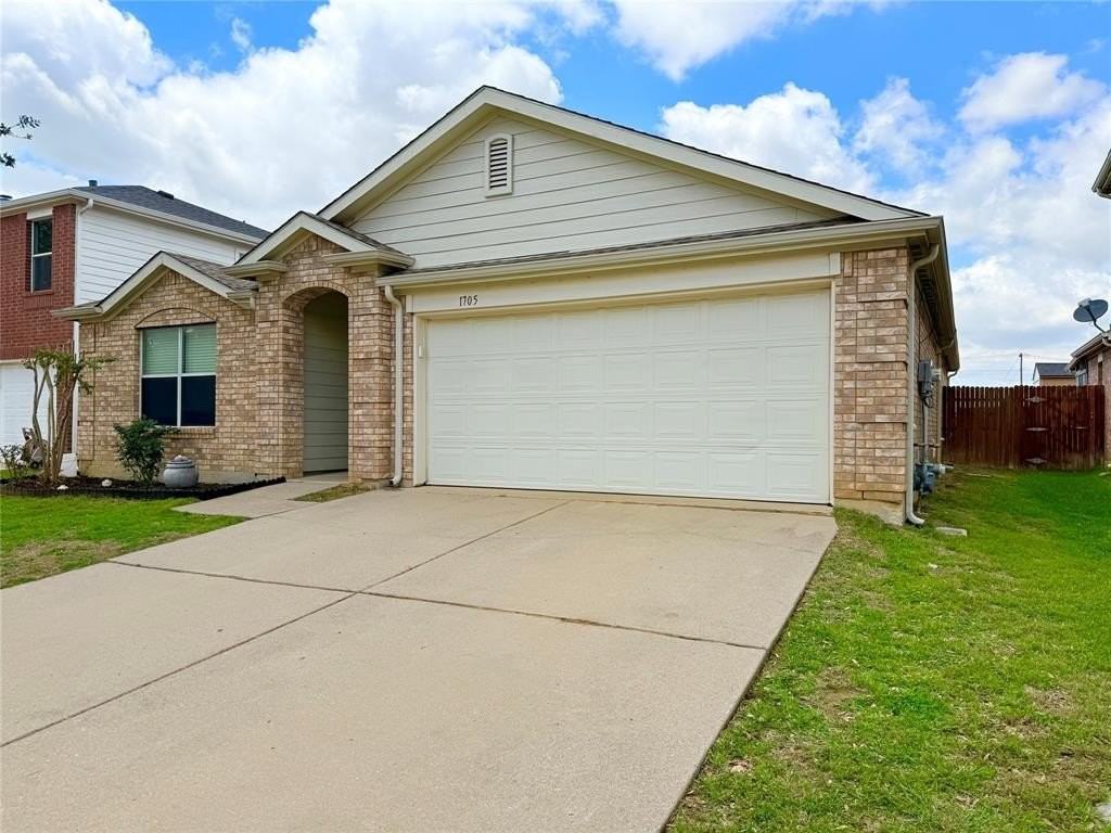 1705 Desperado Rd - Photo 2 of 20