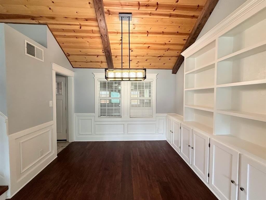 21 Brewster Ct - Photo 5 of 28