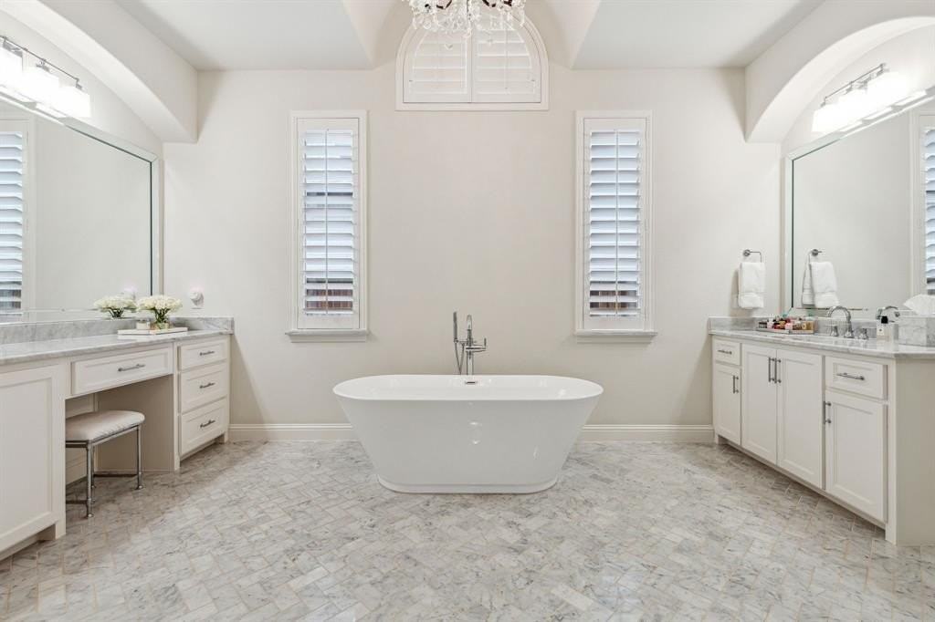 3358 Fuller Dr - Photo 6 of 36