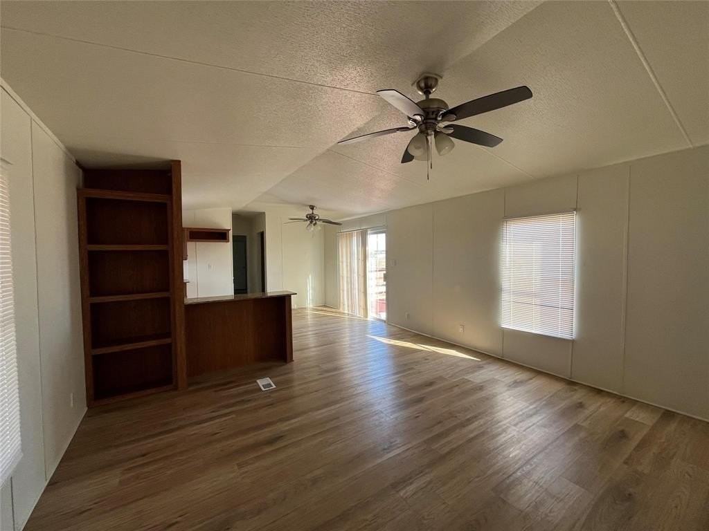 8514 County Road 623 - Photo 4 of 16